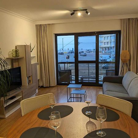 Vista Linda, Leuk Appartement Vlak Bij Zeedijk En Strand Ostende Exterior foto